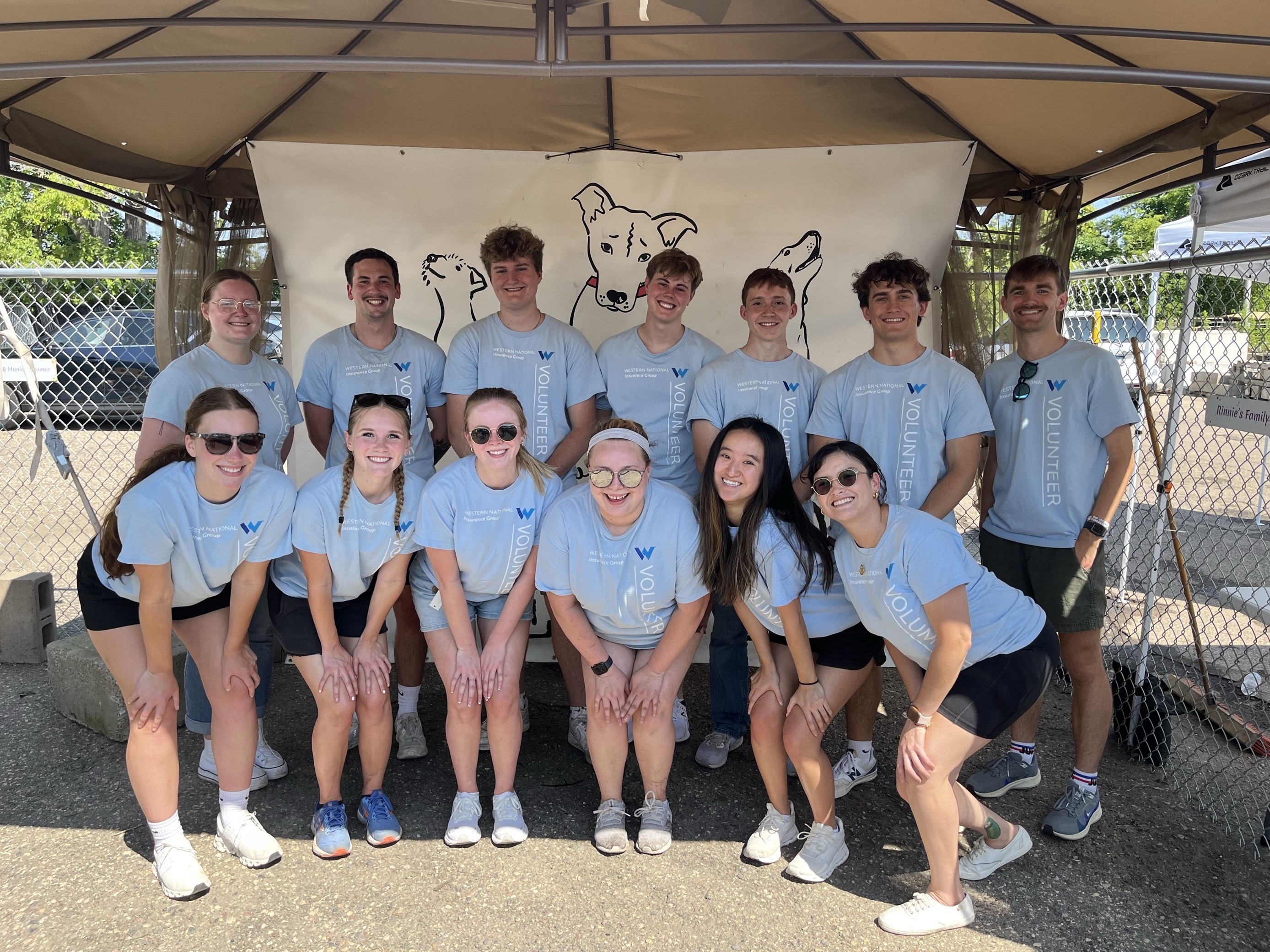 Western National's 2024 summer interns at the Warrior Dog Rescue volunteer event.