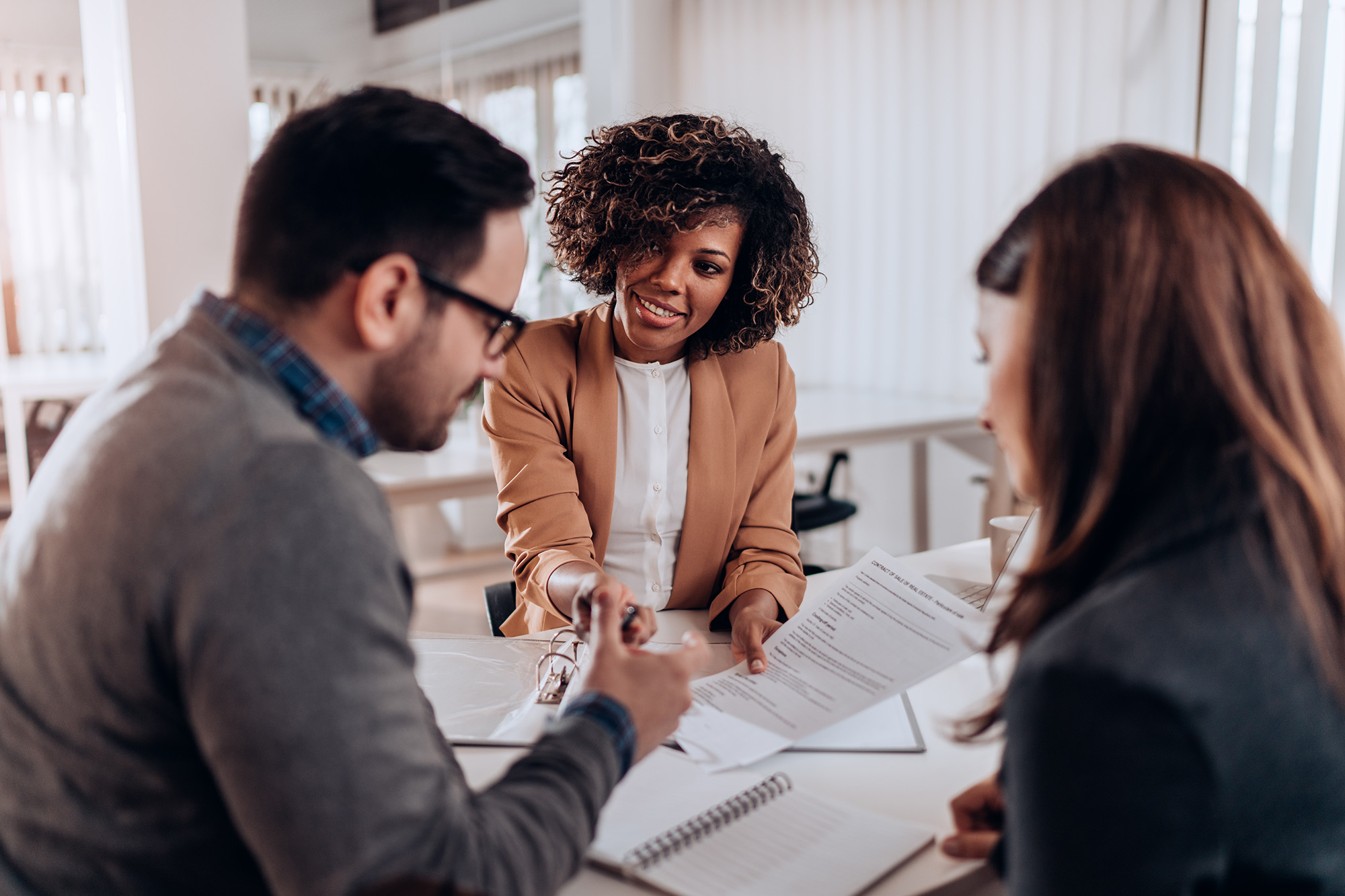 Couple meeting with an Independent Insurance Agent.